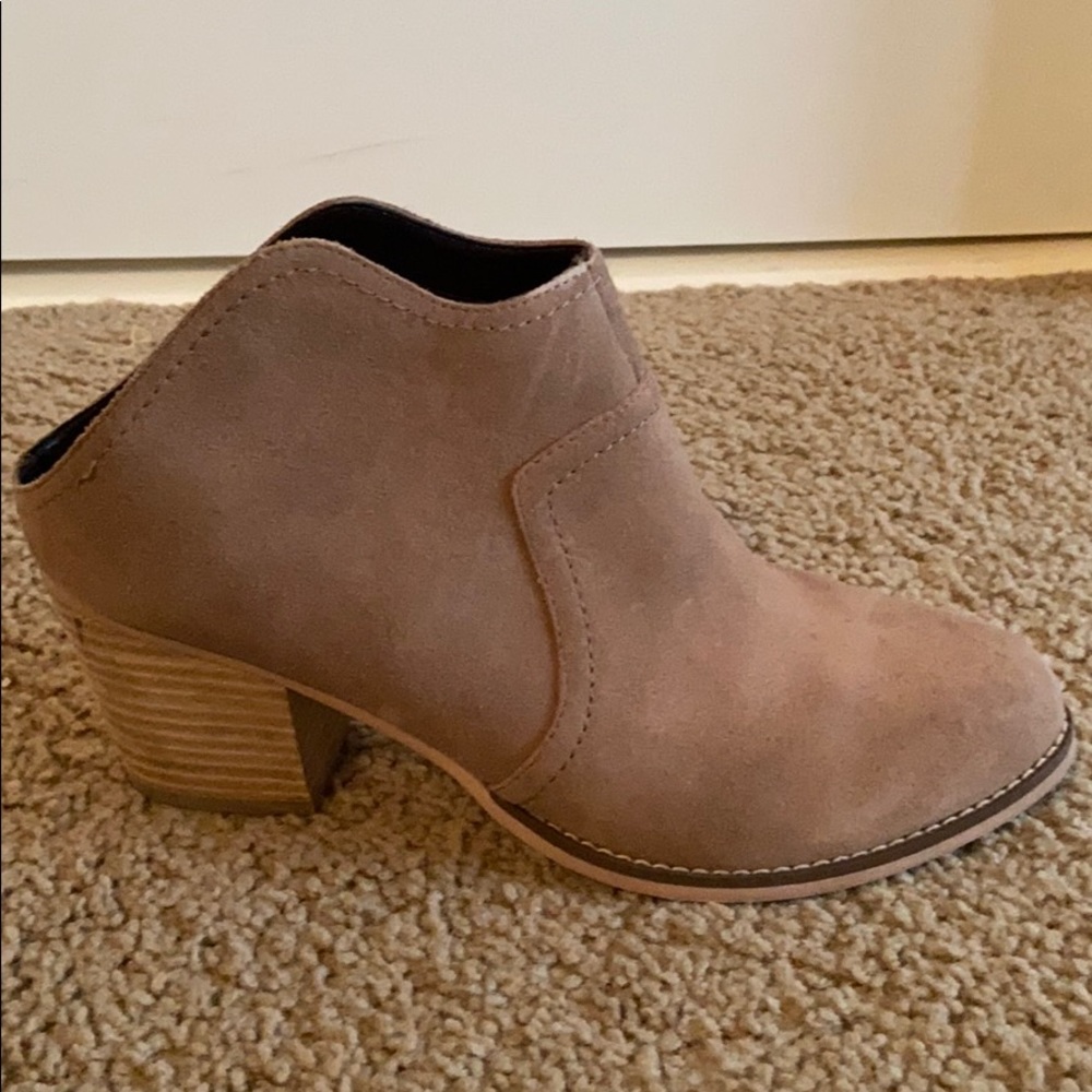 Tan booties - Picture 2 of 3